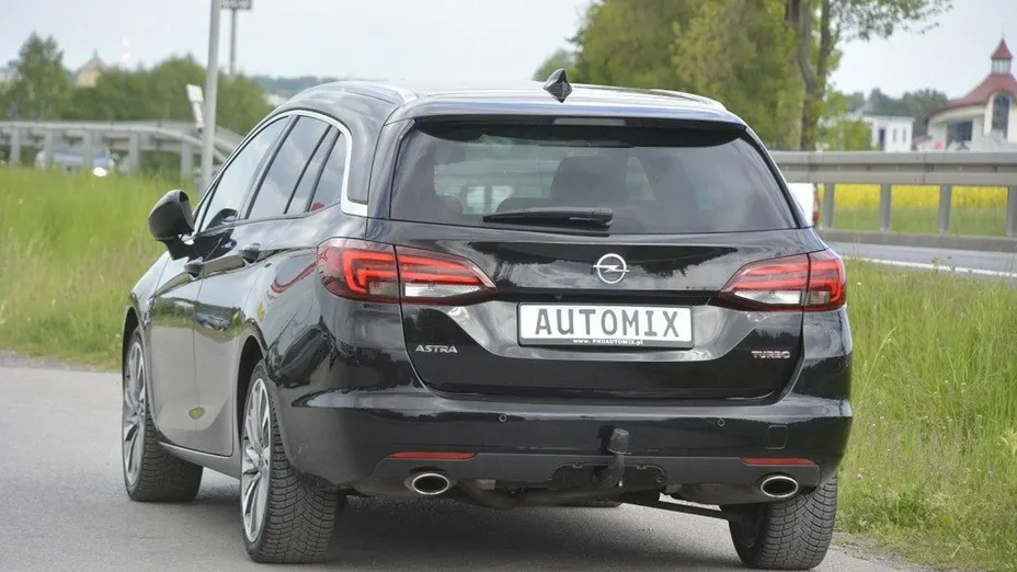 OPEL Astra -