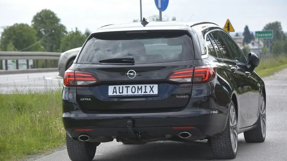 OPEL Astra -