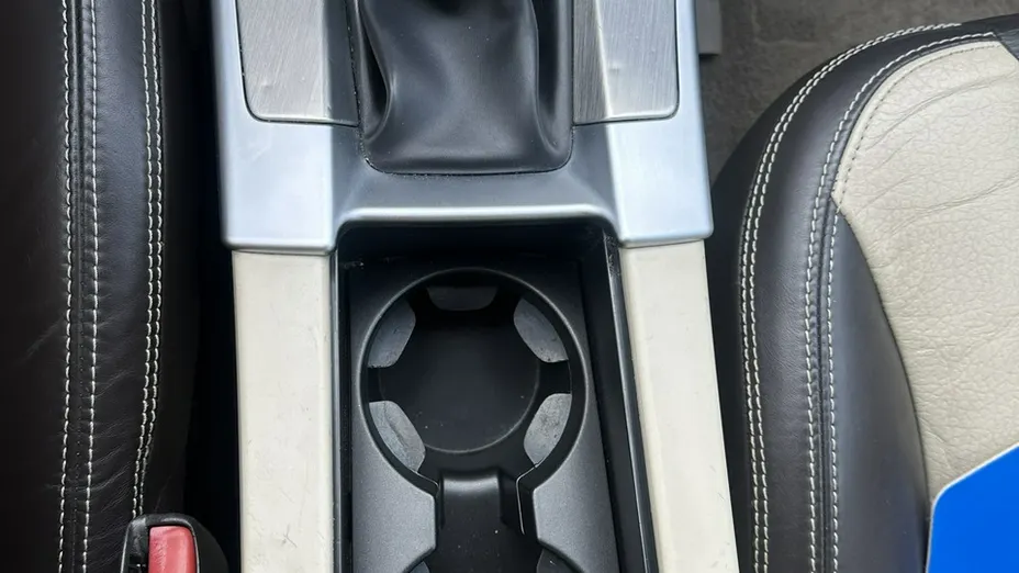 VOLVO XC60 -