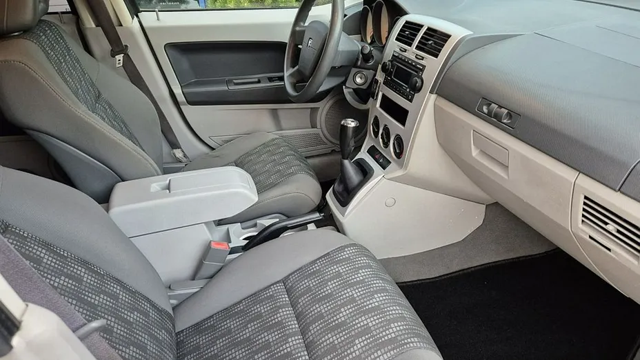 DODGE Caliber -