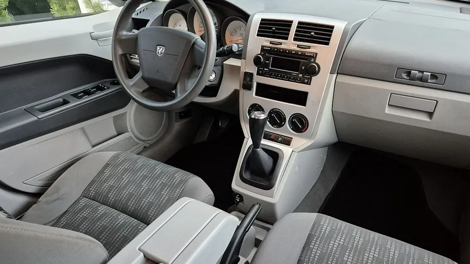 DODGE Caliber -