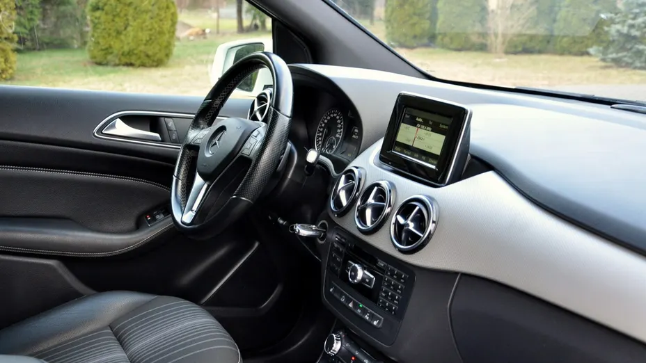 MERCEDES-BENZ B Klasa -