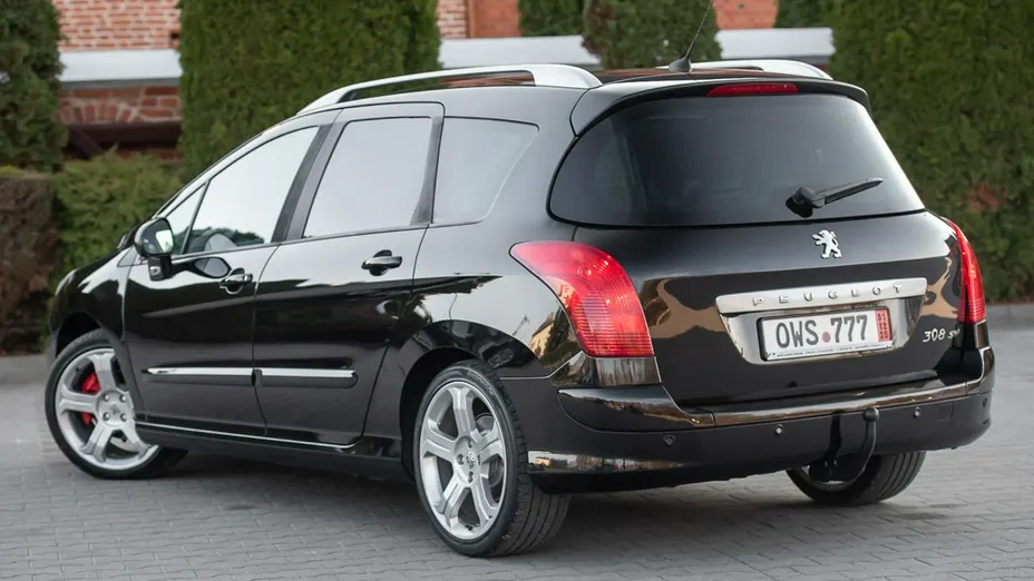 PEUGEOT 308 -