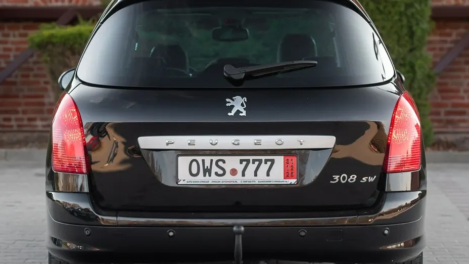 PEUGEOT 308 -