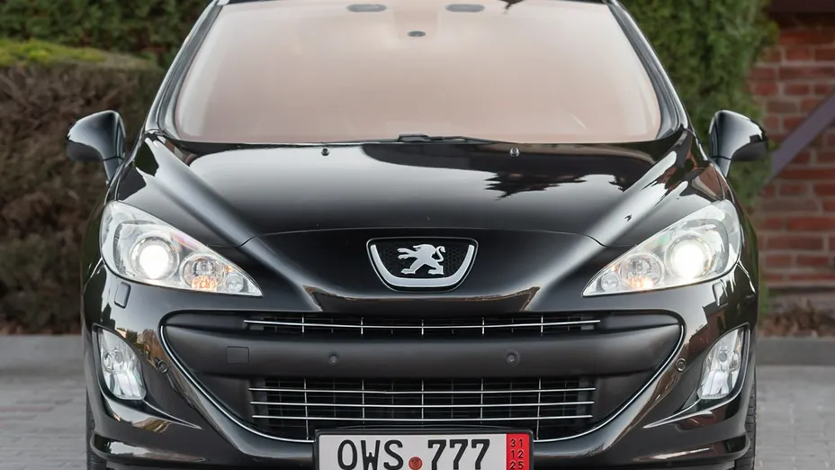 PEUGEOT 308 -