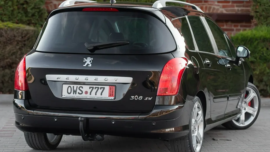 PEUGEOT 308 -