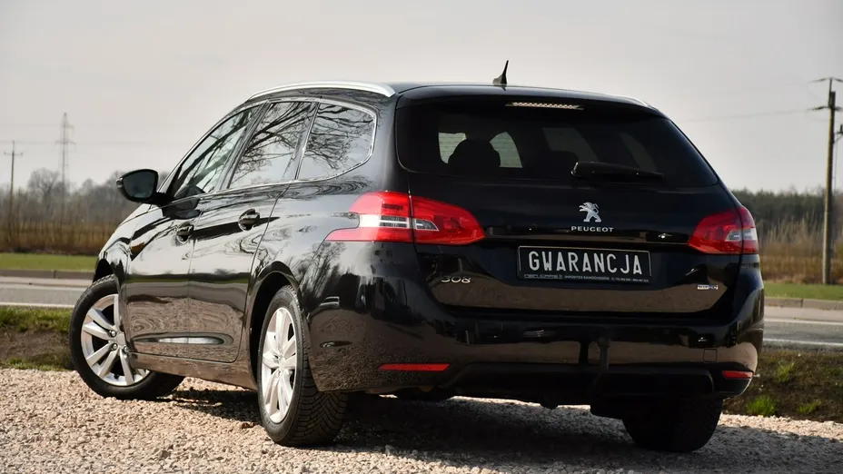 PEUGEOT 308 -