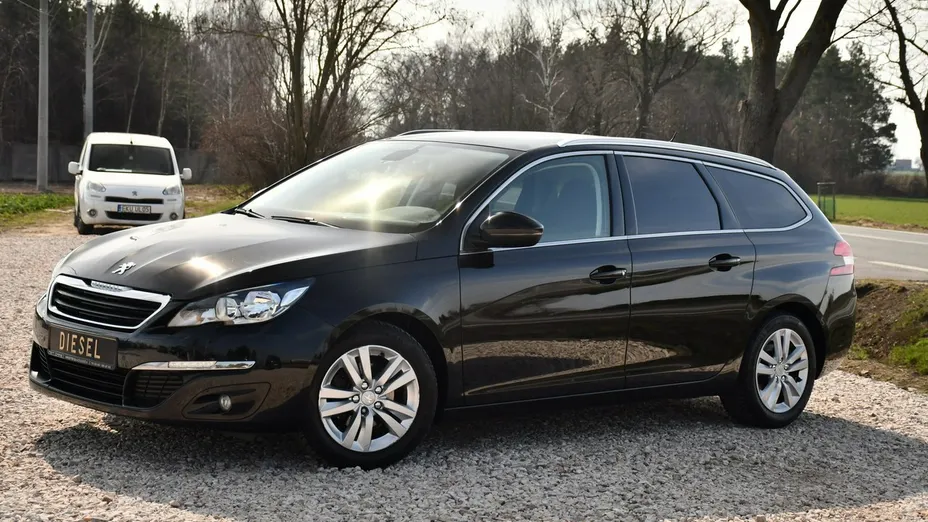 PEUGEOT 308 -