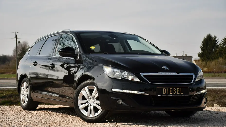 PEUGEOT 308 -