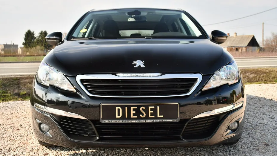 PEUGEOT 308 -