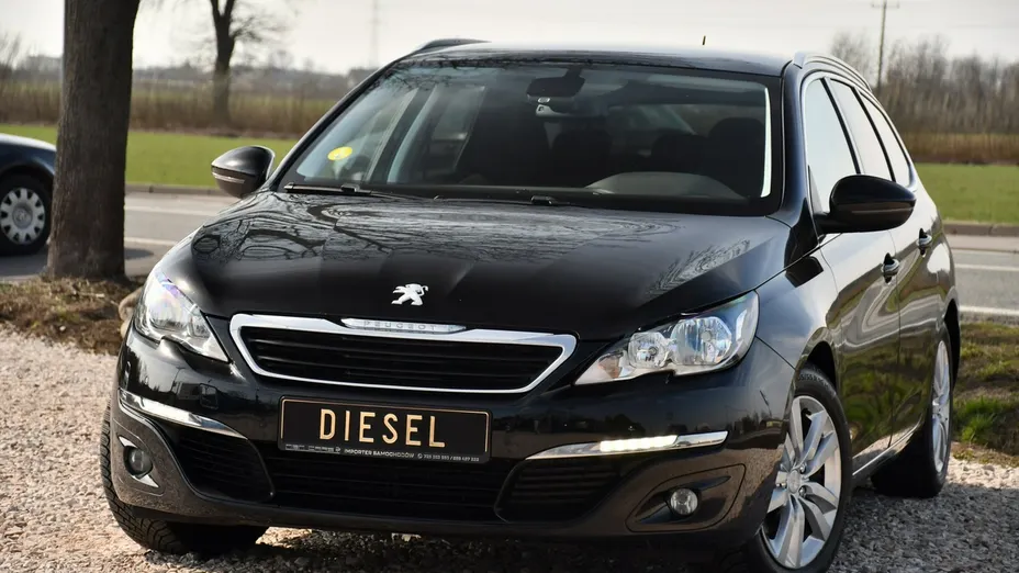 PEUGEOT 308 -
