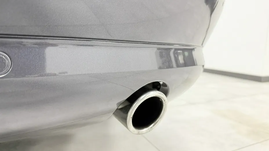 AUDI A8 -
