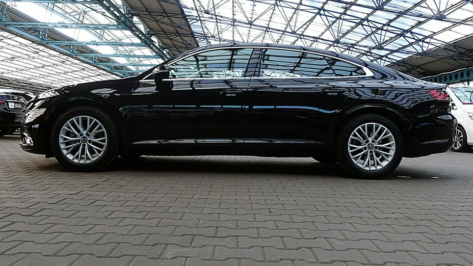 VOLKSWAGEN Arteon -