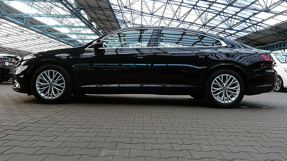 VOLKSWAGEN Arteon -