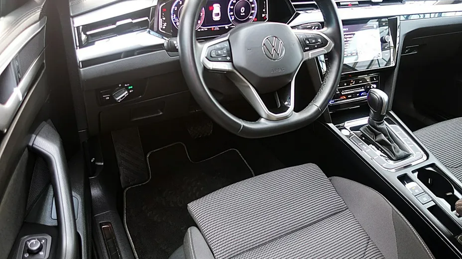 VOLKSWAGEN Arteon -