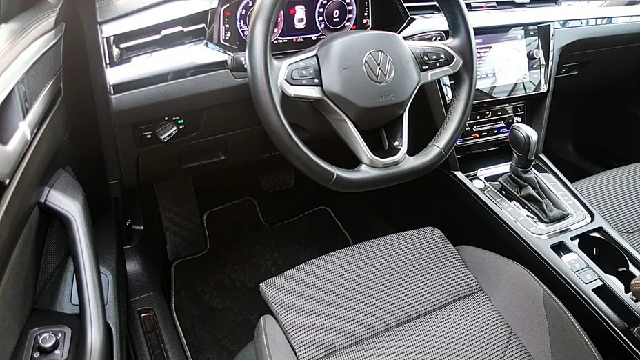 VOLKSWAGEN Arteon -