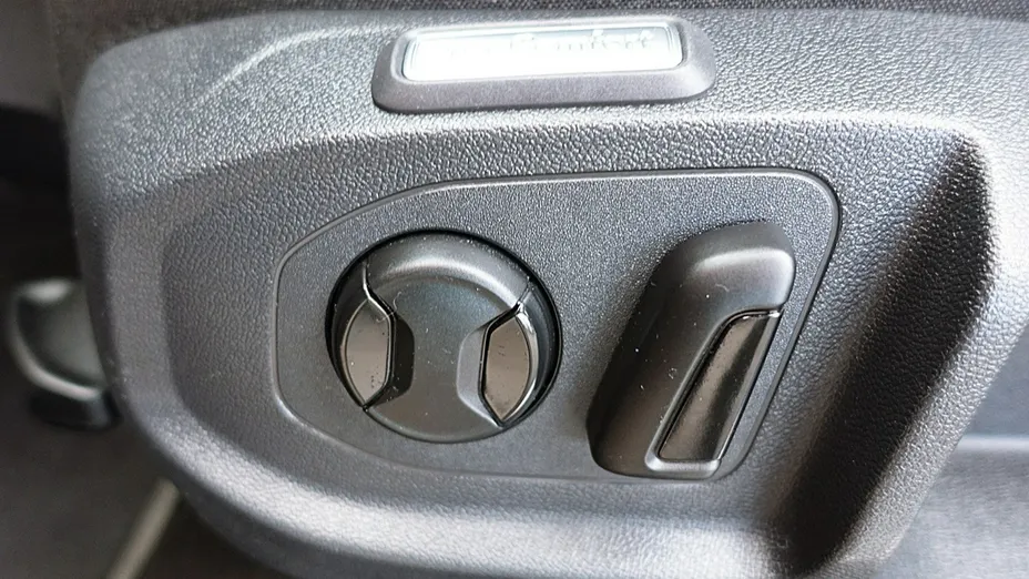VOLKSWAGEN Arteon -