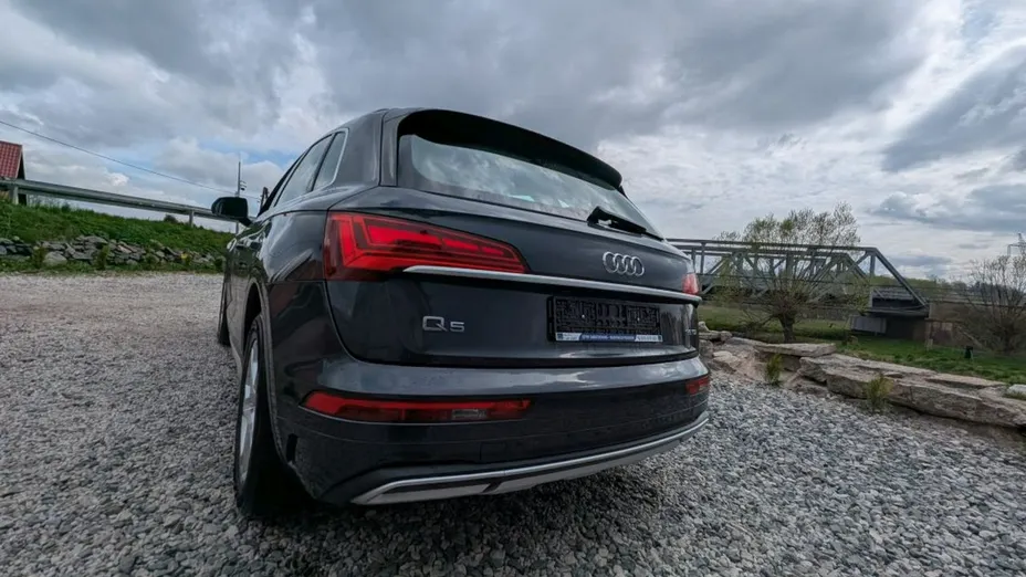 AUDI Q5 -