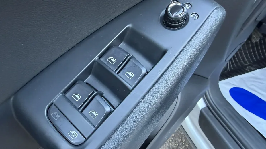 AUDI Q5 -