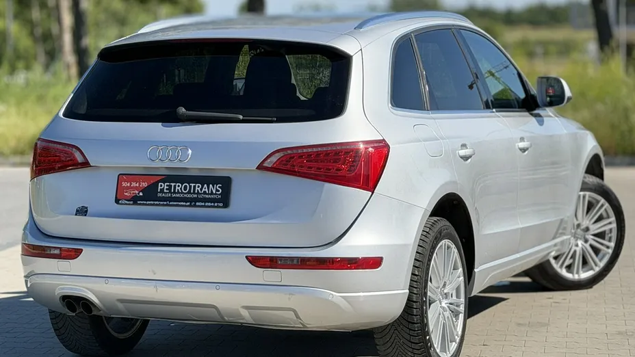 AUDI Q5 -
