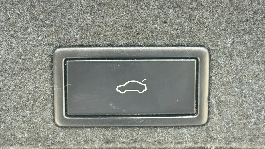 VOLKSWAGEN Passat -