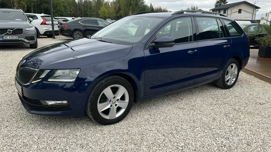 SKODA Octavia -