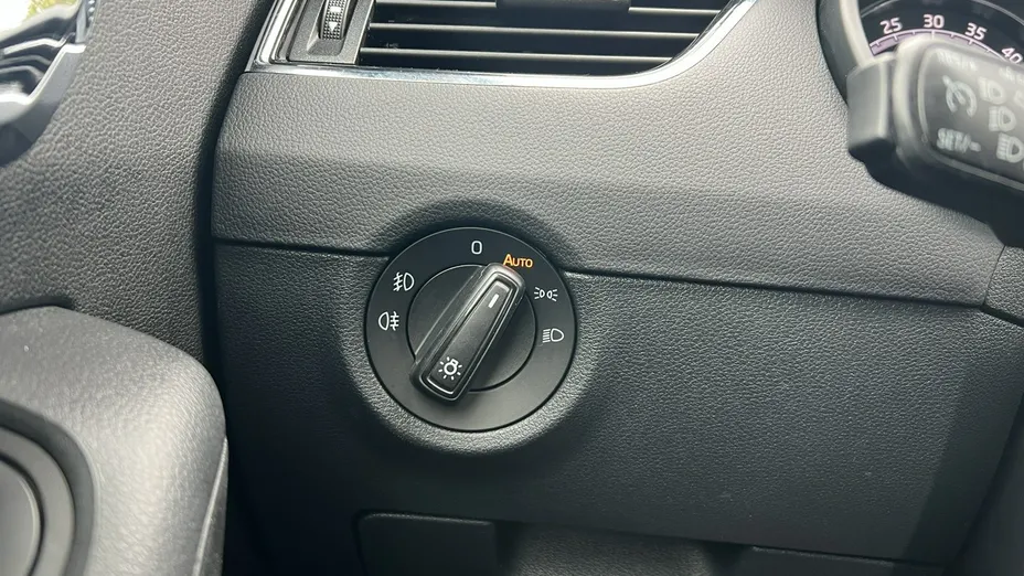 SKODA Octavia -