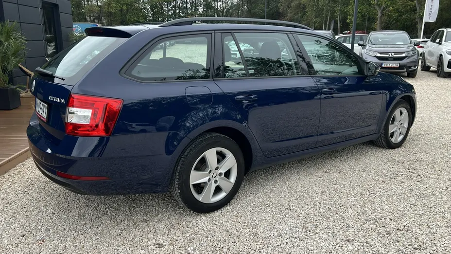 SKODA Octavia -