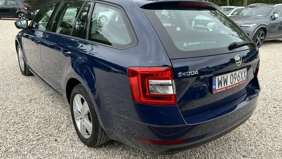 SKODA Octavia -