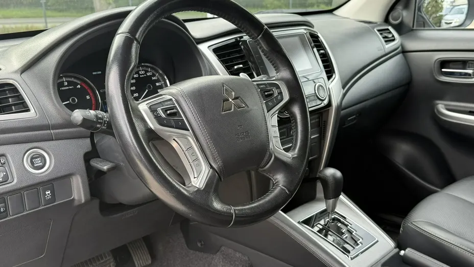 MITSUBISHI L 200 -