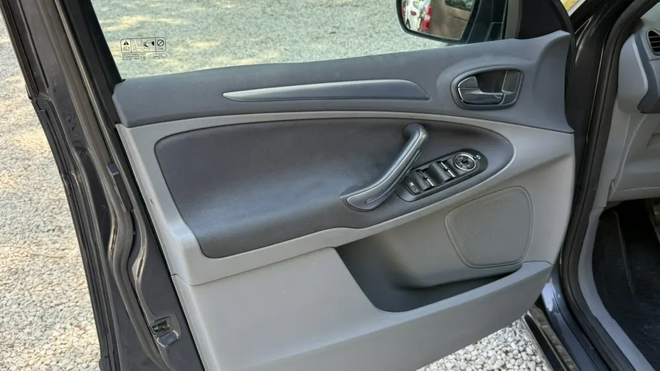 FORD S-MAX -