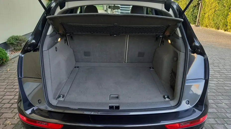 AUDI Q5 -