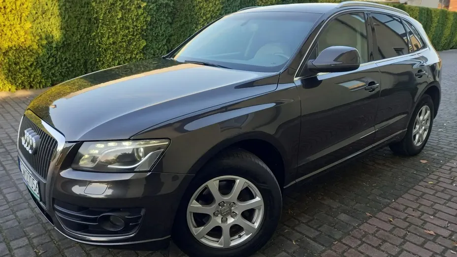 AUDI Q5 -