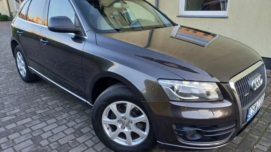 AUDI Q5 -