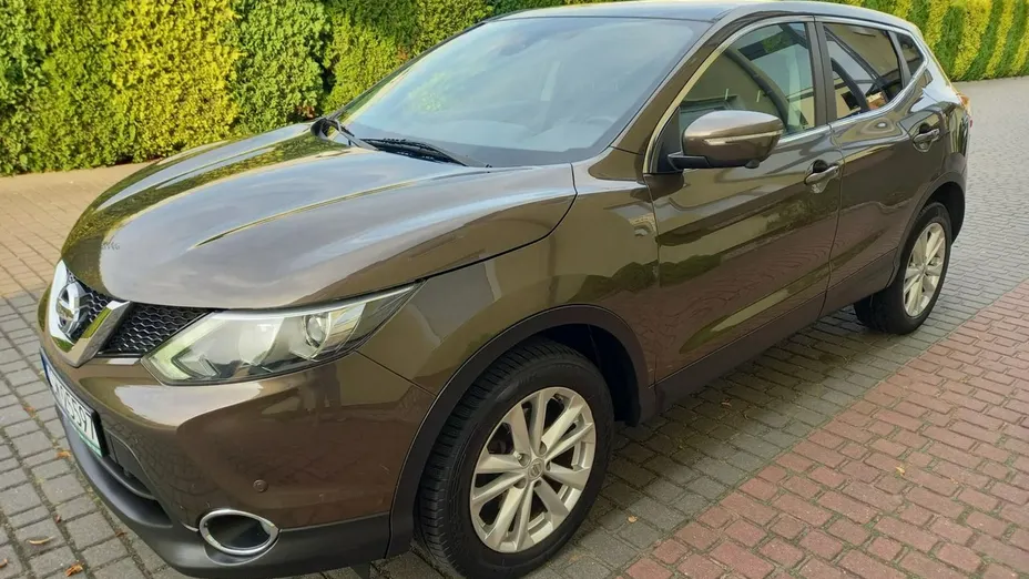 NISSAN Qashqai -