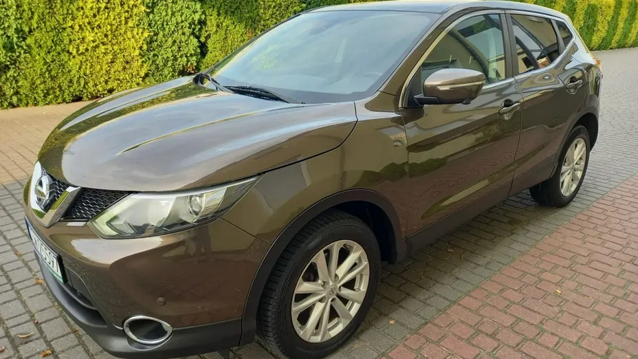 NISSAN Qashqai -