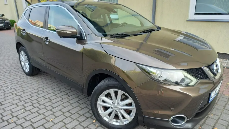 NISSAN Qashqai -