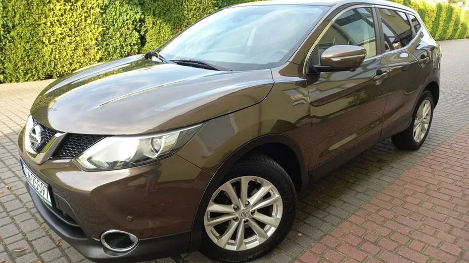 NISSAN Qashqai -
