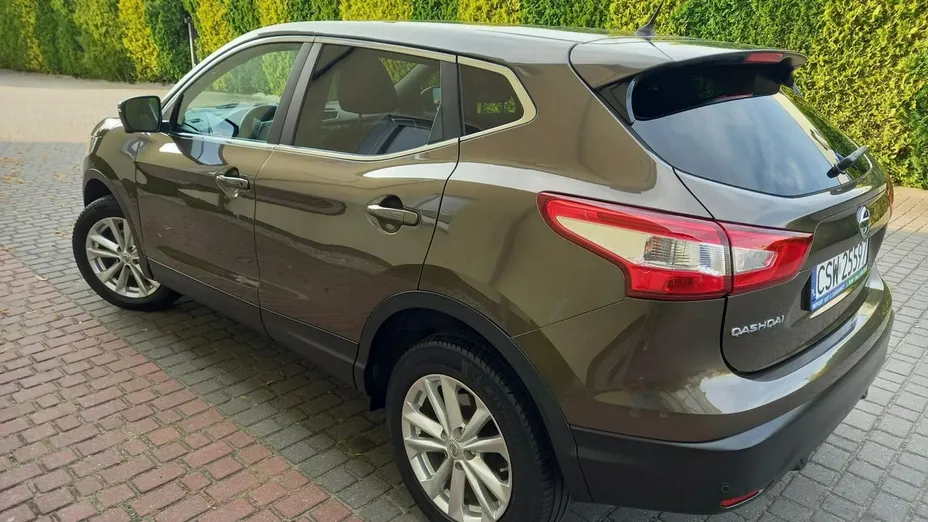 NISSAN Qashqai -