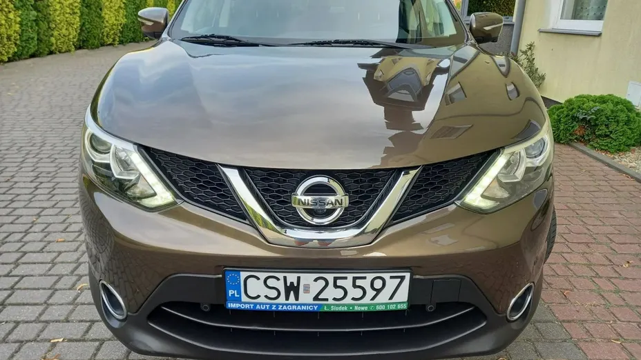 NISSAN Qashqai -