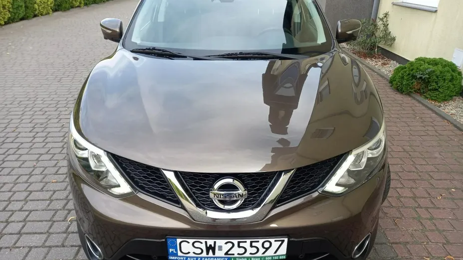 NISSAN Qashqai -