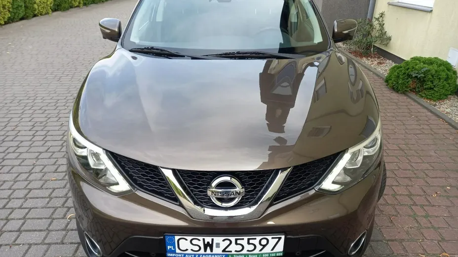 NISSAN Qashqai -