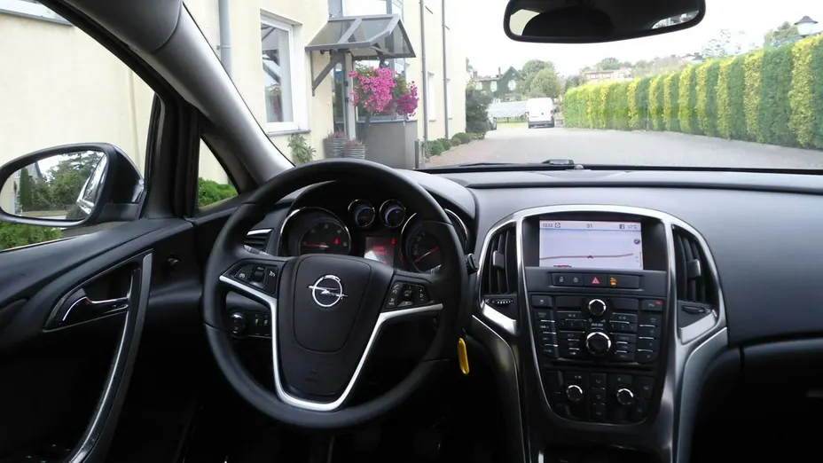 OPEL Astra -