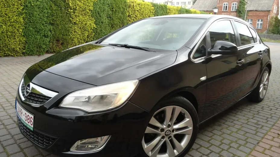 OPEL Astra -