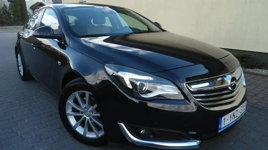 OPEL Insignia -