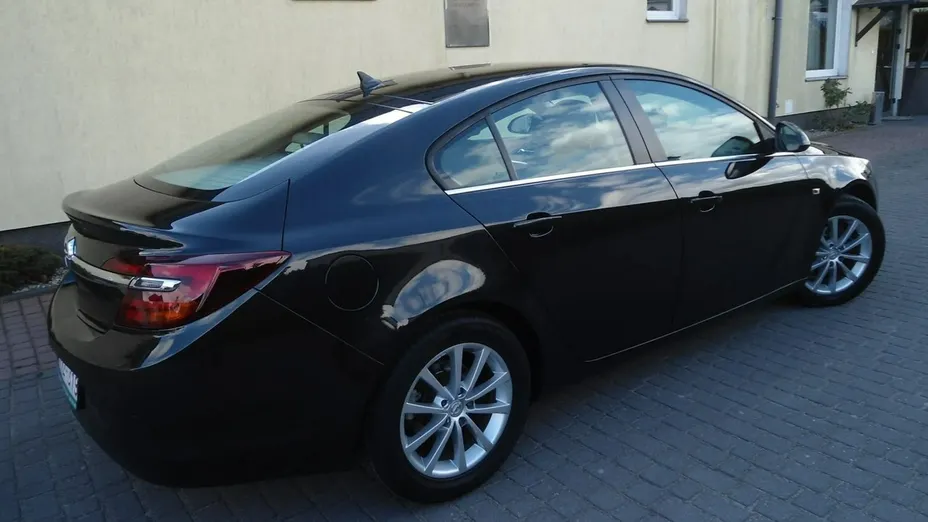 OPEL Insignia -