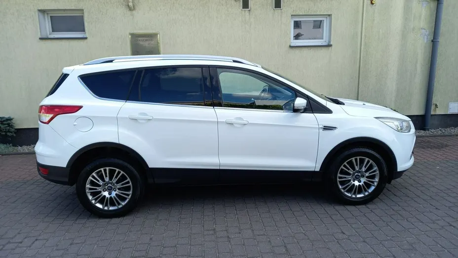 FORD Kuga -