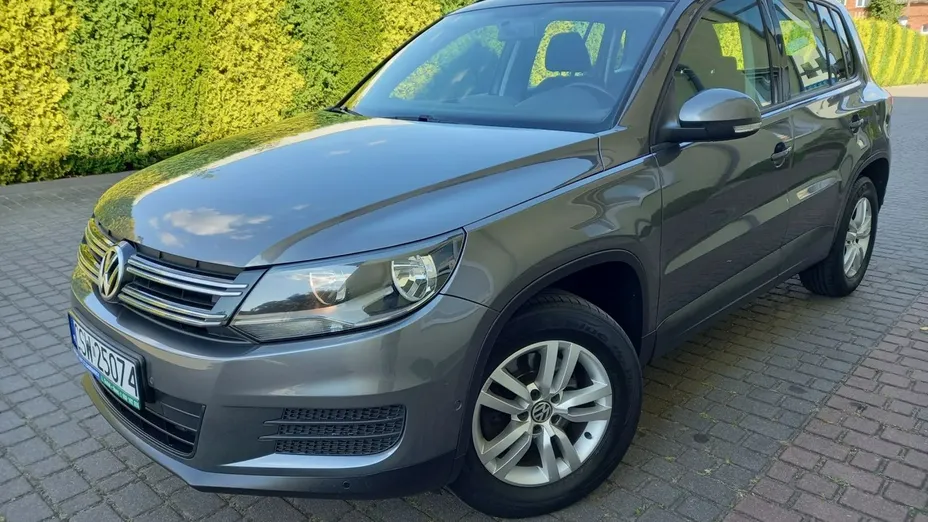 VOLKSWAGEN Tiguan -