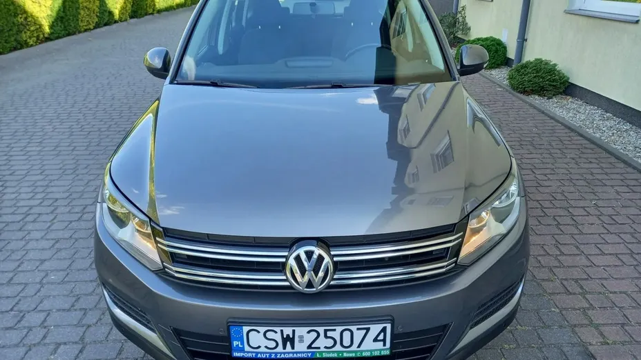 VOLKSWAGEN Tiguan -