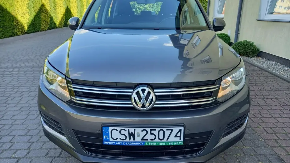 VOLKSWAGEN Tiguan -
